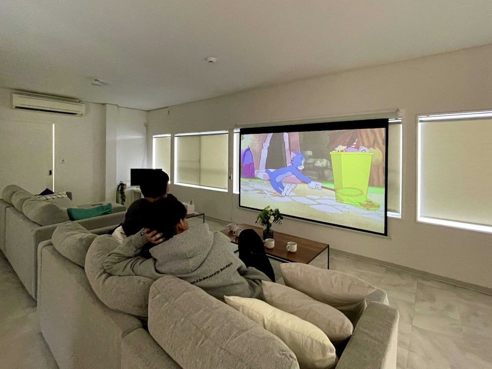 ファミリー ヴィラ リビング エリア3 | Kai House