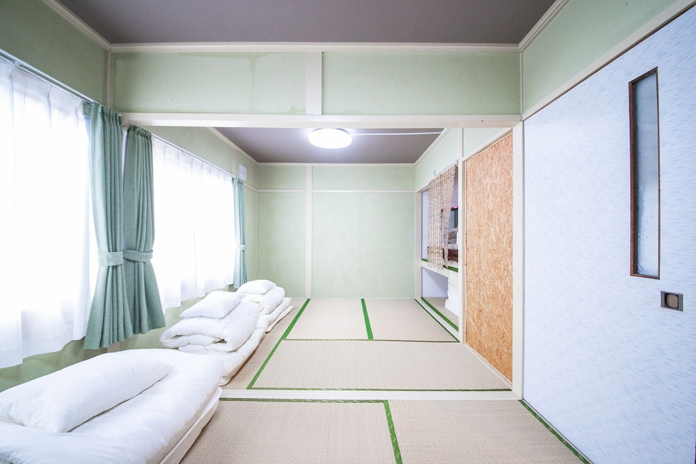ベーシック アパートメント 客室32 | 小樽漆喰