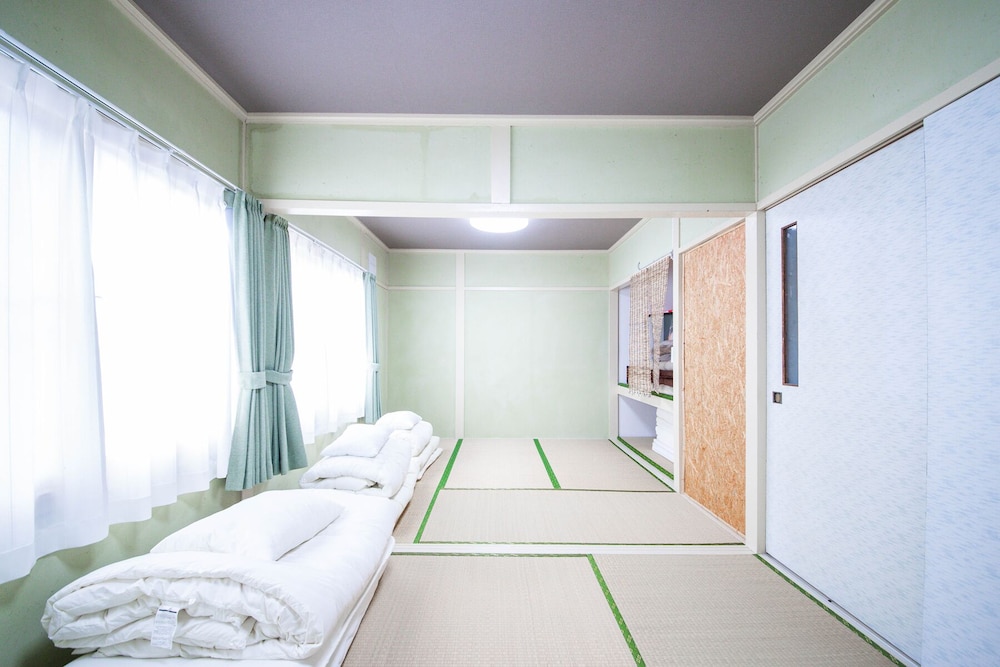 ベーシック アパートメント 客室34 | 小樽漆喰