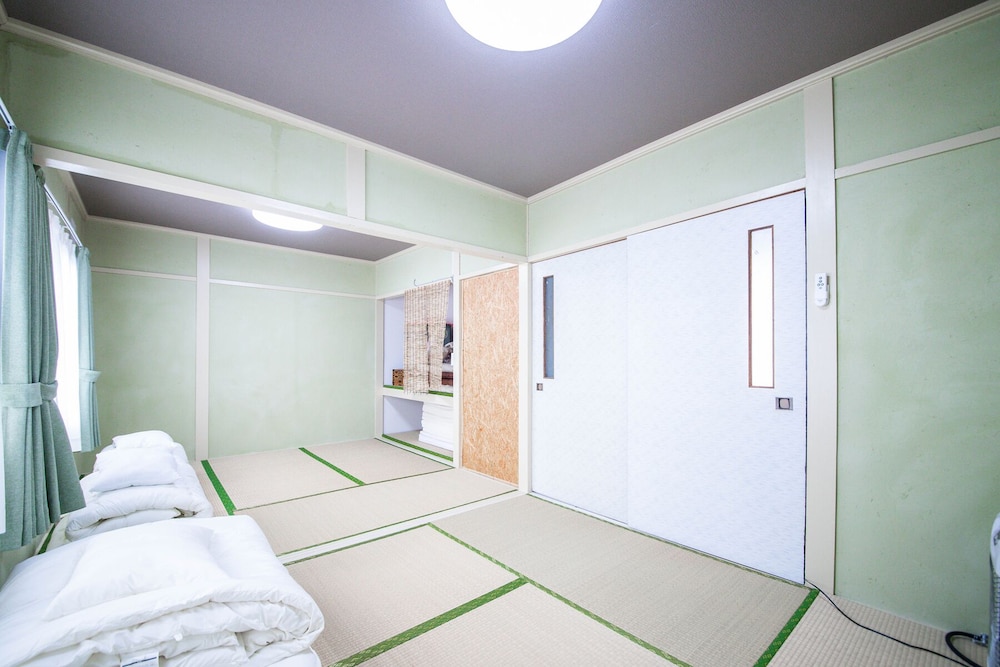 ベーシック アパートメント 客室23 | 小樽漆喰