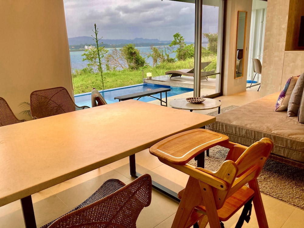 ファミリー ヴィラ 1 ベッドルーム (1階貸切プール付) 禁煙 客室5 | 古宇利ヴィラ Indigo