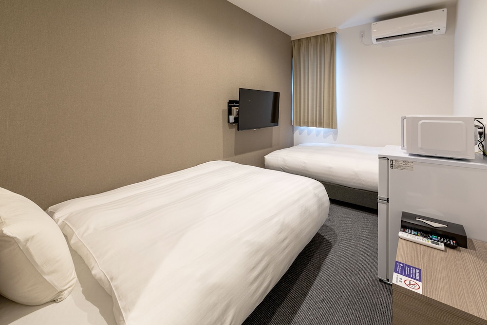 スタンダード ツインルーム (23時以降のチェックインはできませんのでご注意ください) | HOTEL R9 The Yard 菊池