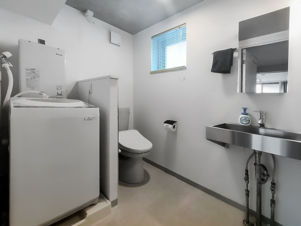 ルーム バスルーム1 | SaffronCasa Asakusabashi by Tranova