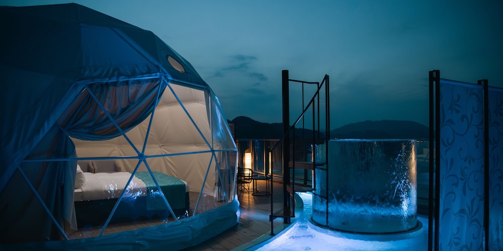 ロマンティック テント テラス / パティオ0 | AlbaHOTEL＆Glamping
