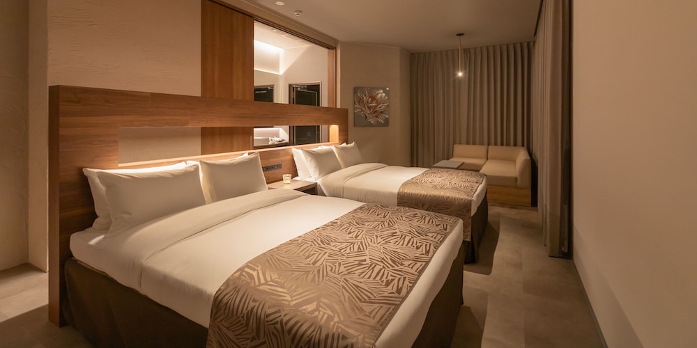 ロマンティック スイート 客室2 | AlbaHOTEL＆Glamping