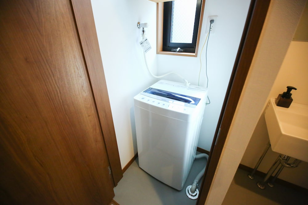 デラックス ツインルーム バスルーム2 | PrimeRoom 別府 TATAMIsuite