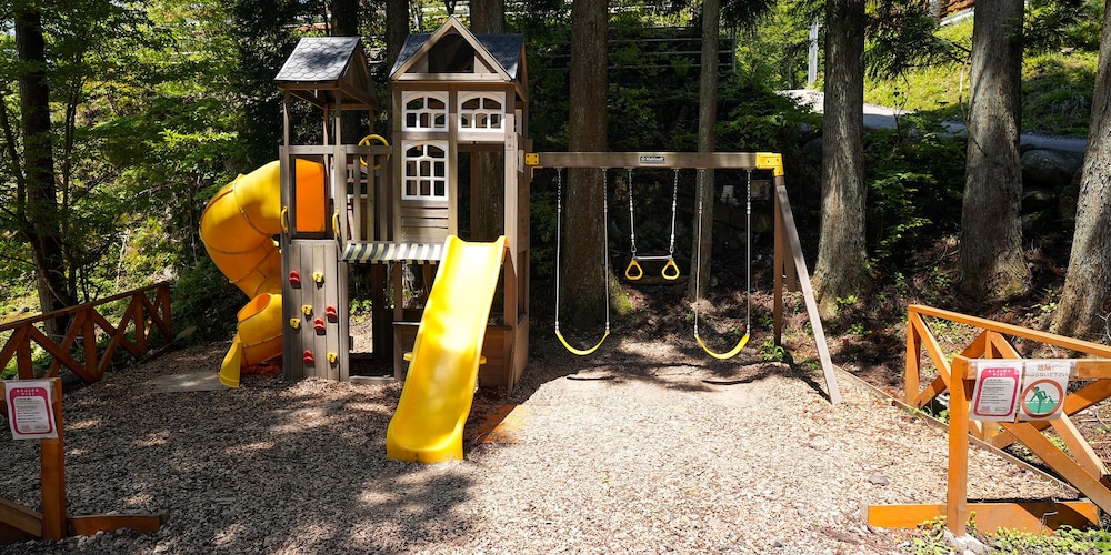 施設の正面1 | リバーサイド グランピング ナッツ