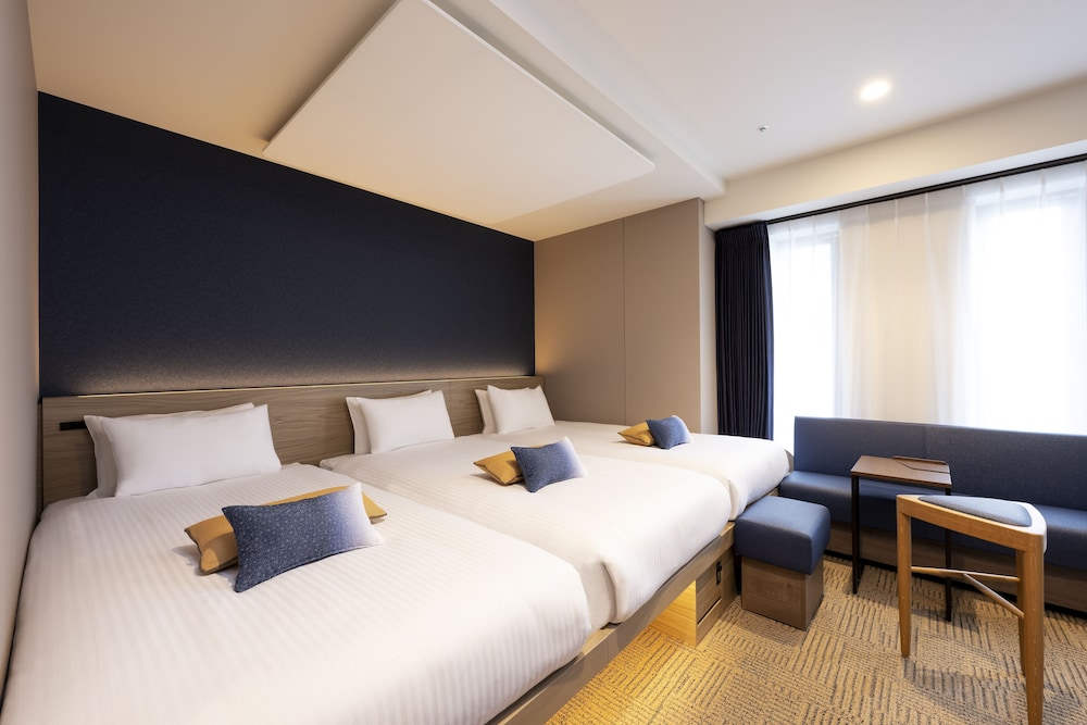 スーペリア トリプルルーム | ホテル アマネク 新宿歌舞伎町