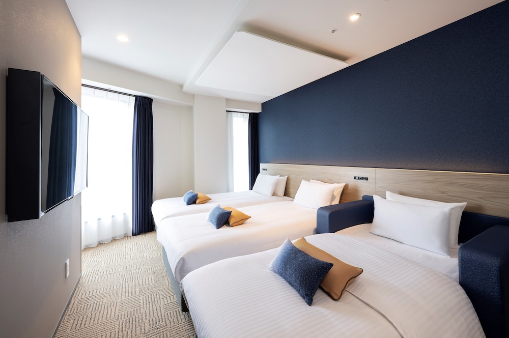 コーナートリプルルーム - ReFa ルーム | ホテル アマネク 新宿歌舞伎町