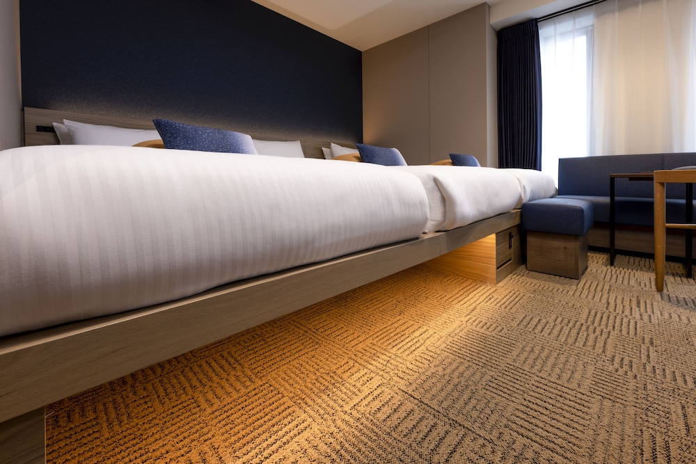 スーペリア トリプルルーム 客室7 | ホテル アマネク 新宿歌舞伎町