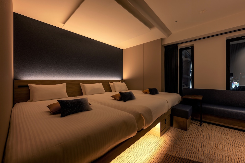 スーペリア トリプルルーム 客室8 | ホテル アマネク 新宿歌舞伎町