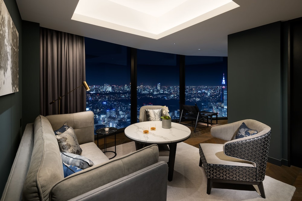 デラックス スイート 2 ベッドルーム 客室1 | BELLUSTAR TOKYO、A Pan Pacific Hotel