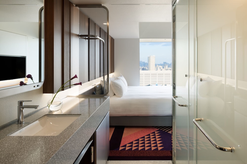 スーペリア ルーム キングベッド 1 台 客室1 | HOTEL GROOVE SHINJUKU、A PARKROYAL Hotel