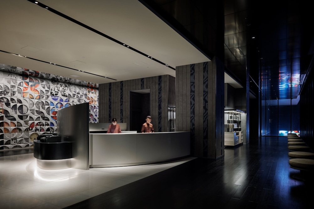 フロント1 | HOTEL GROOVE SHINJUKU、A PARKROYAL Hotel