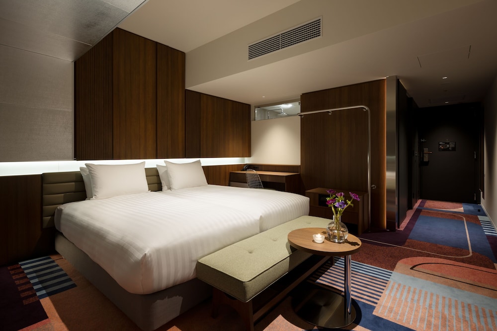 プレミア ルーム キングベッド 1 台 客室1 | HOTEL GROOVE SHINJUKU、A PARKROYAL Hotel