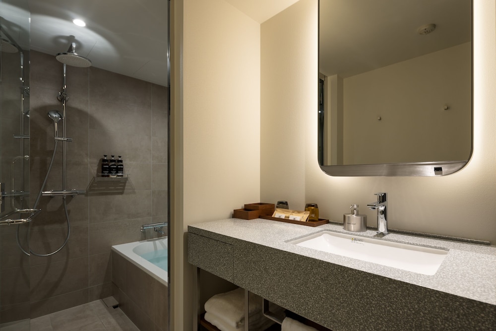 プレミア ルーム キングベッド 1 台 バスルーム0 | HOTEL GROOVE SHINJUKU、A PARKROYAL Hotel