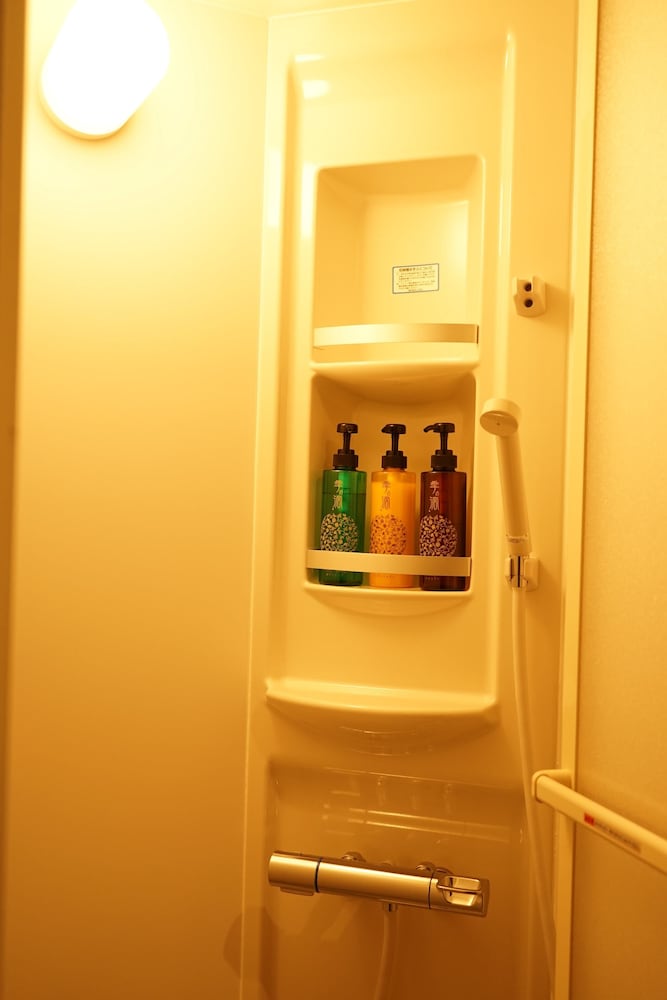 ベーシック ダブルまたはツインルーム バスルーム0 | 奈良旅館