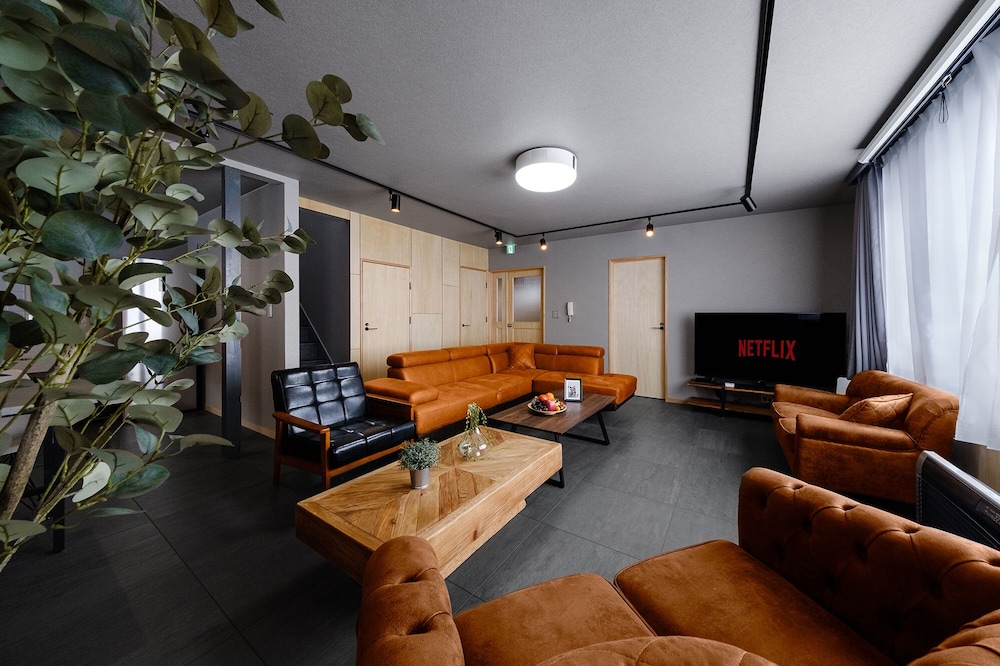 ラグジュアリー ヴィラ リビング エリア6 | The Landmark