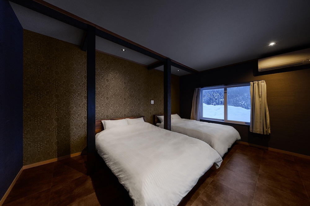 ラグジュアリー ヴィラ 客室1 | The Landmark