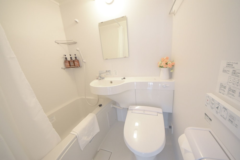 コンフォート アパートメント 101 禁煙 バスルーム0 | コンフィーステイ MR2