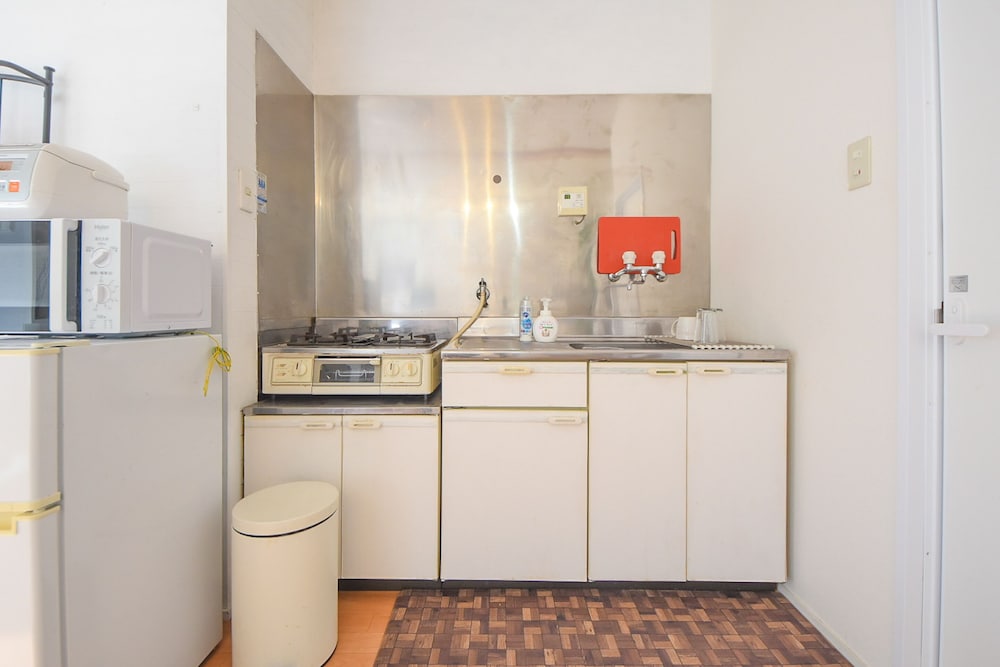 コンフォート アパートメント 101 禁煙 専用キッチン0 | コンフィーステイ MR2