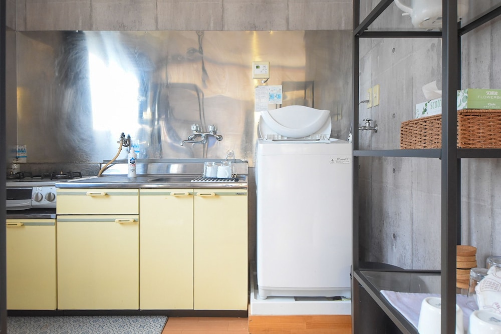 コンフォート アパートメント 201 禁煙 専用キッチン0 | コンフィーステイ MR2