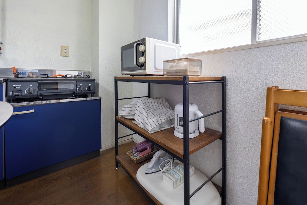 コンフォート アパートメント 203 禁煙 専用キッチン0 | コンフィーステイ MR2