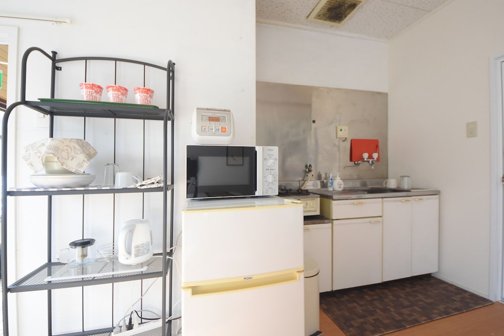 コンフォート アパートメント 101 禁煙 専用キッチン1 | コンフィーステイ MR2