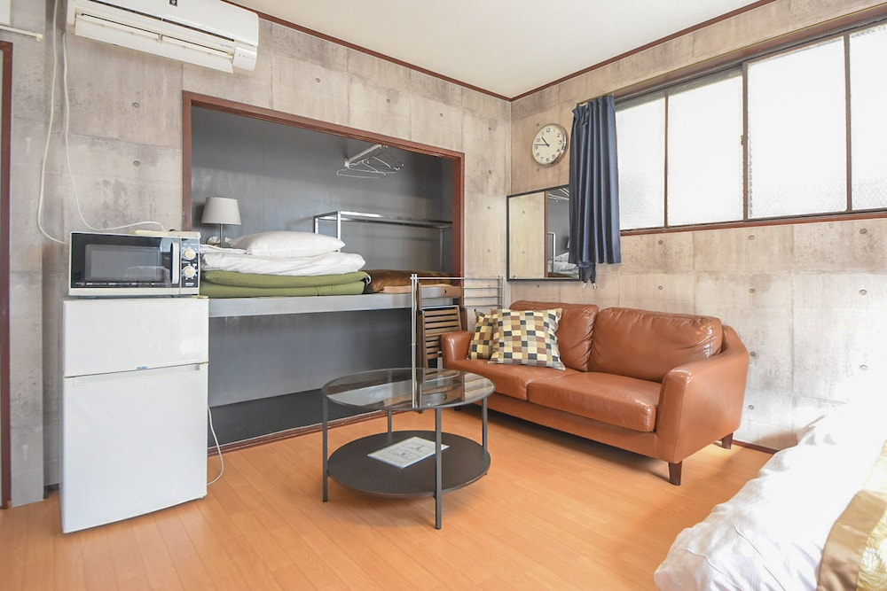 コンフォート アパートメント 201 禁煙 客室1 | コンフィーステイ MR2