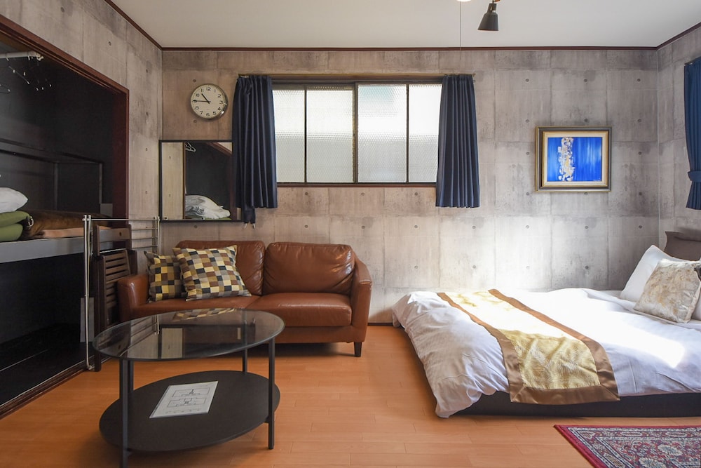 コンフォート アパートメント 201 禁煙 客室2 | コンフィーステイ MR2