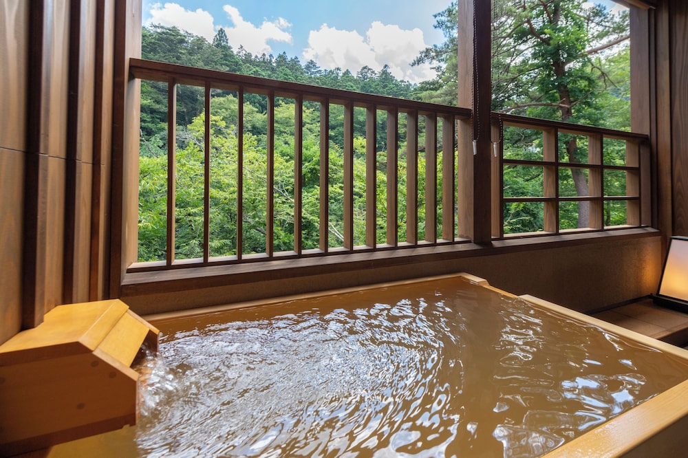 (本館)お部屋タイプおまかせ(滞在時間15時~11時) 禁煙 バスルーム0 | 塩の湯温泉 蓮月