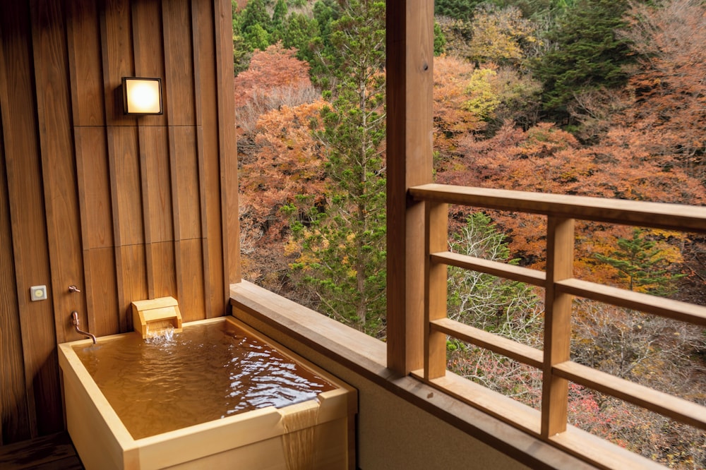 デラックス ツインルーム バスルーム3 | 塩の湯温泉 蓮月