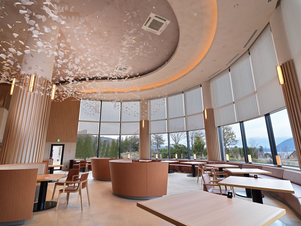 レストラン1 | 洞爺湖 鶴雅リゾート 洸の謌