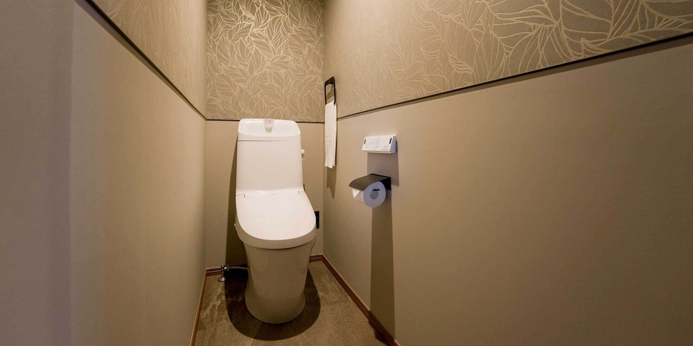 [ペット同室可] D棟 10名定員 禁煙 バスルーム2 | Rakuten STAY VILLA 鴨川