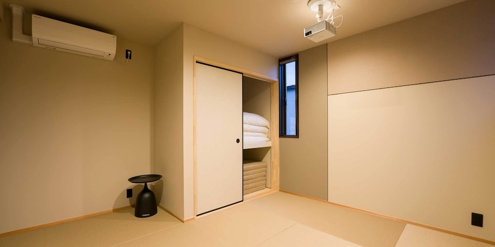 [ペット不可] C棟 10名定員 禁煙 客室6 | Rakuten STAY VILLA 鴨川