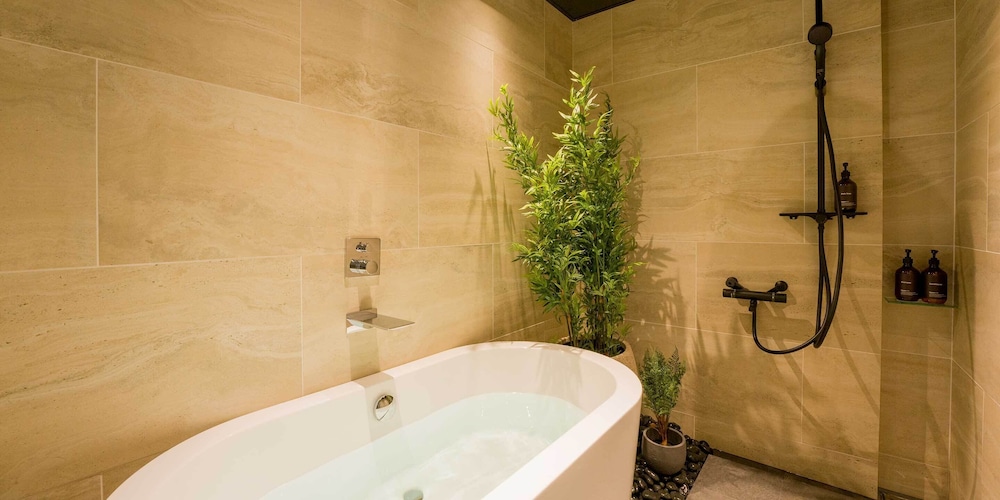 Rakuten STAY VILLA 鴨川 / A棟 スイートルーム(A102) 12名定員 禁煙 バスルーム3 | Rakuten STAY VILLA 鴨川