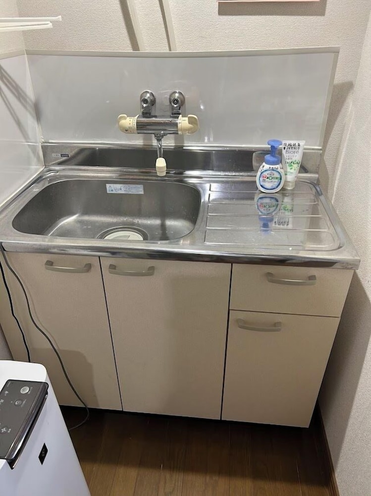 104 エコノミー ダブルルーム 1 ベッドルーム 禁煙 客室2 | 民泊太田 1 号館