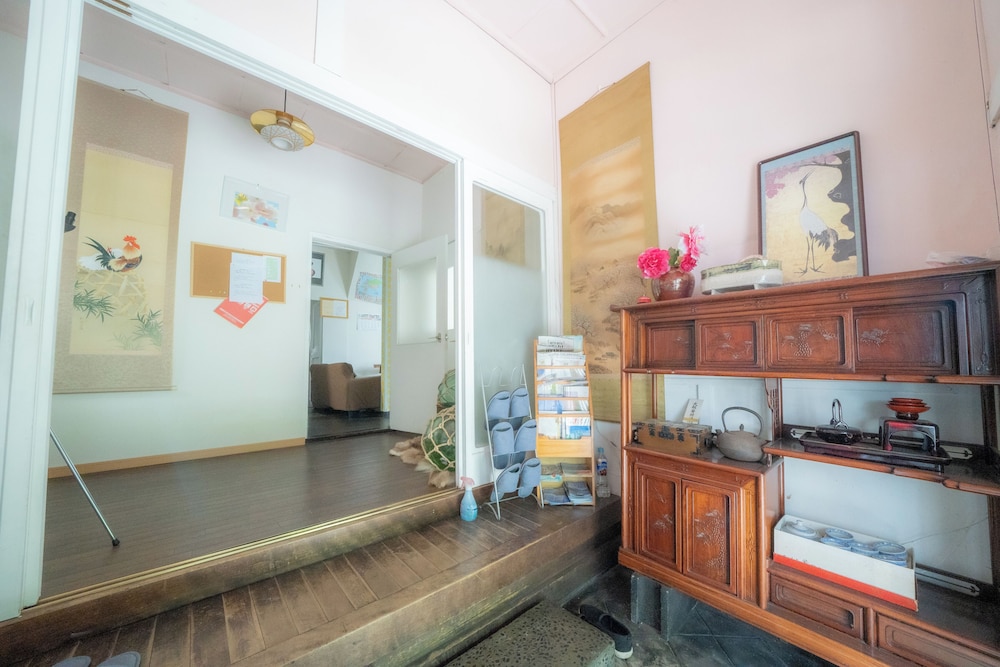 内部エントランス1 | 民泊太田 1 号館