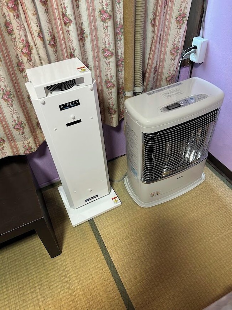 102 エコノミー ダブルルーム 2 ベッドルーム 禁煙 客室3 | 民泊太田 1 号館