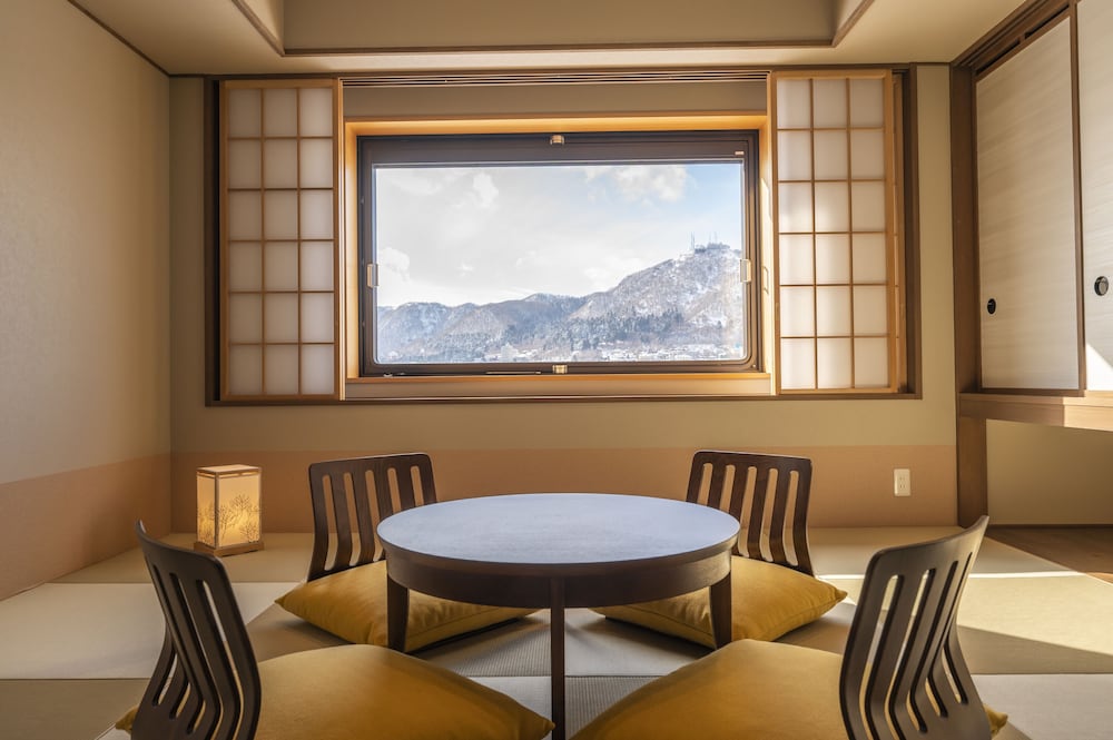 和洋室 禁煙 客室1 | ラビスタ函館ベイ ANNEX