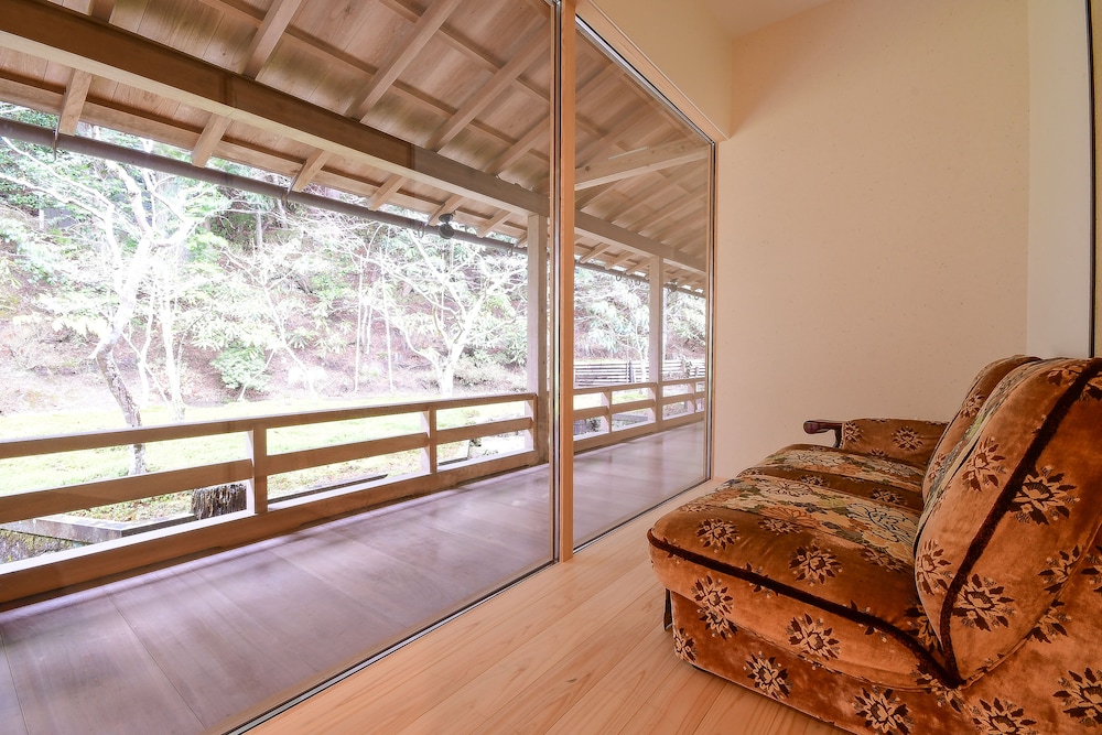 Jrスイートルーム (Himalaya) 禁煙 客室2 | 高野山真田坊蓮華定院