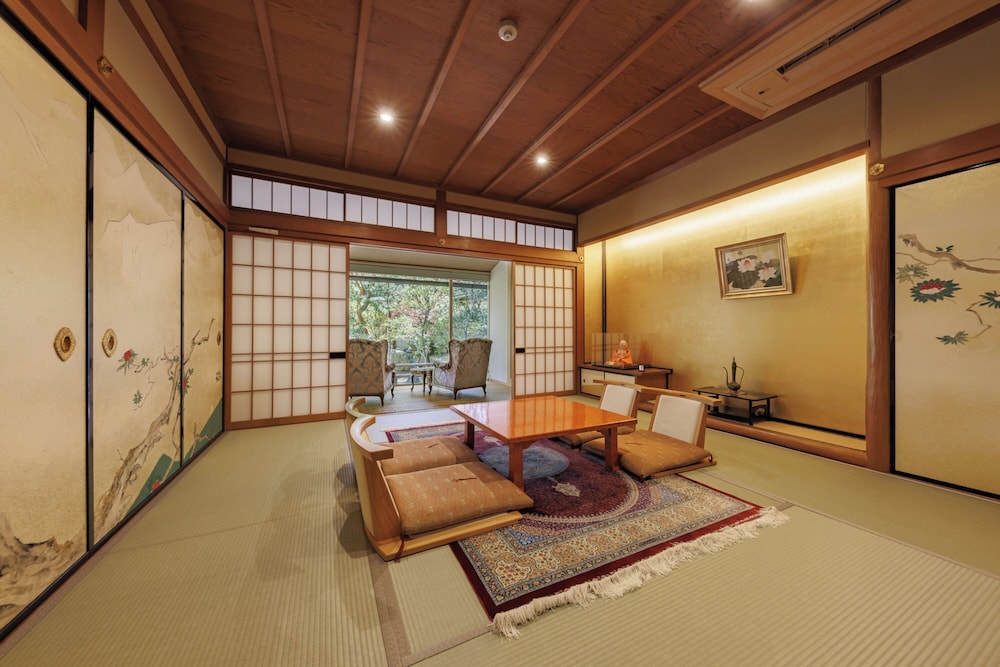 スイートルーム (Lotus) 禁煙 客室1 | 高野山真田坊蓮華定院