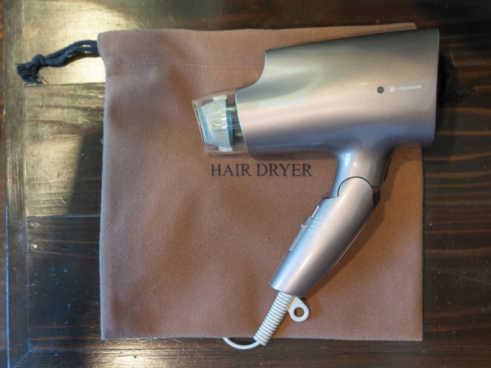 [河津浜一望 レトロモダン客室] 温泉掛流し露天風呂 客室の設備とサービス6 | 磯あるきの湯宿 潮雲