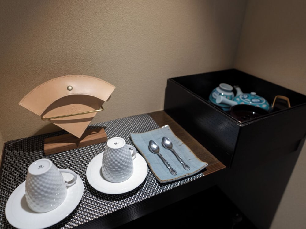 [河津浜一望 レトロモダン角部屋 ~御蔵~] 温泉掛流し露天風呂 客室の設備とサービス0 | 磯あるきの湯宿 潮雲