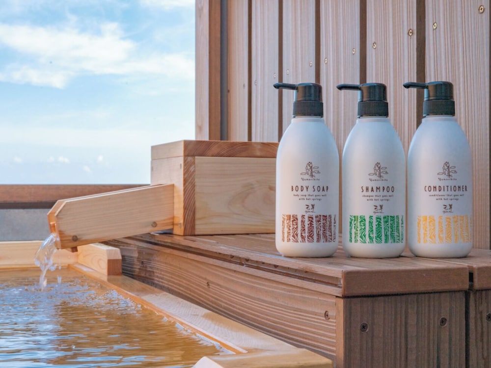 [河津浜一望 レトロモダン客室] 温泉掛流し露天風呂 客室の設備とサービス5 | 磯あるきの湯宿 潮雲