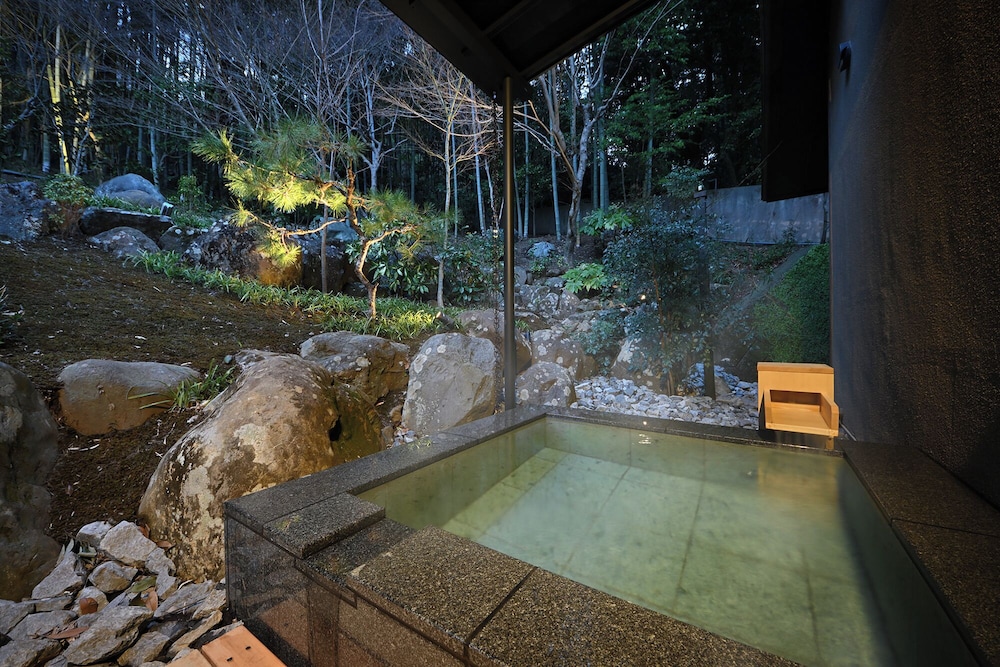 半露天風呂付和室【嵯峨】禁煙 | 修善寺 離れ宿 鬼の栖