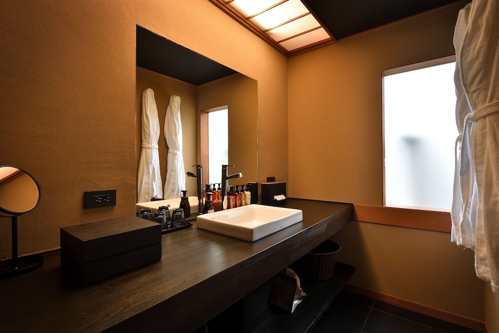 半露天風呂付和室【山科】禁煙 バスルーム1 | 修善寺 離れ宿 鬼の栖