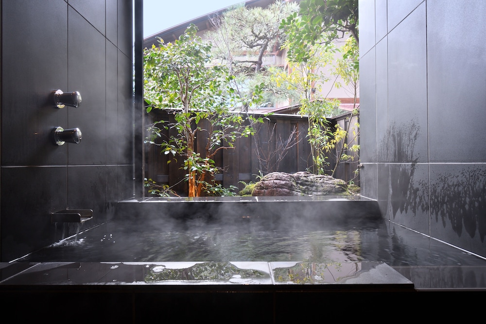 半露天風呂付和室【山科】禁煙 バスルーム0 | 修善寺 離れ宿 鬼の栖