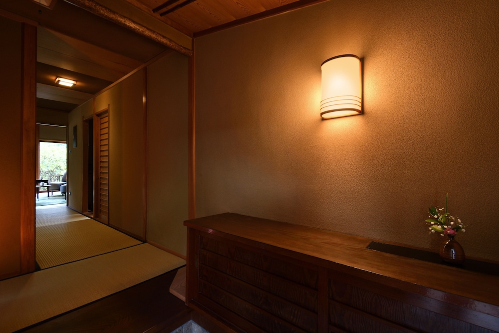 露天風呂付和室【下鴨】禁煙 客室2 | 修善寺 離れ宿 鬼の栖