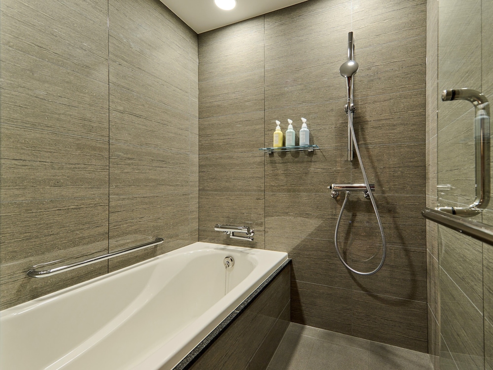 <スカイフロア>デラックスツイン【禁煙】 バスルーム0 | ザ ロイヤルパーク キャンバス 福岡中洲